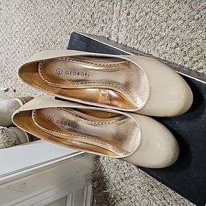 George gently used nude pumps
